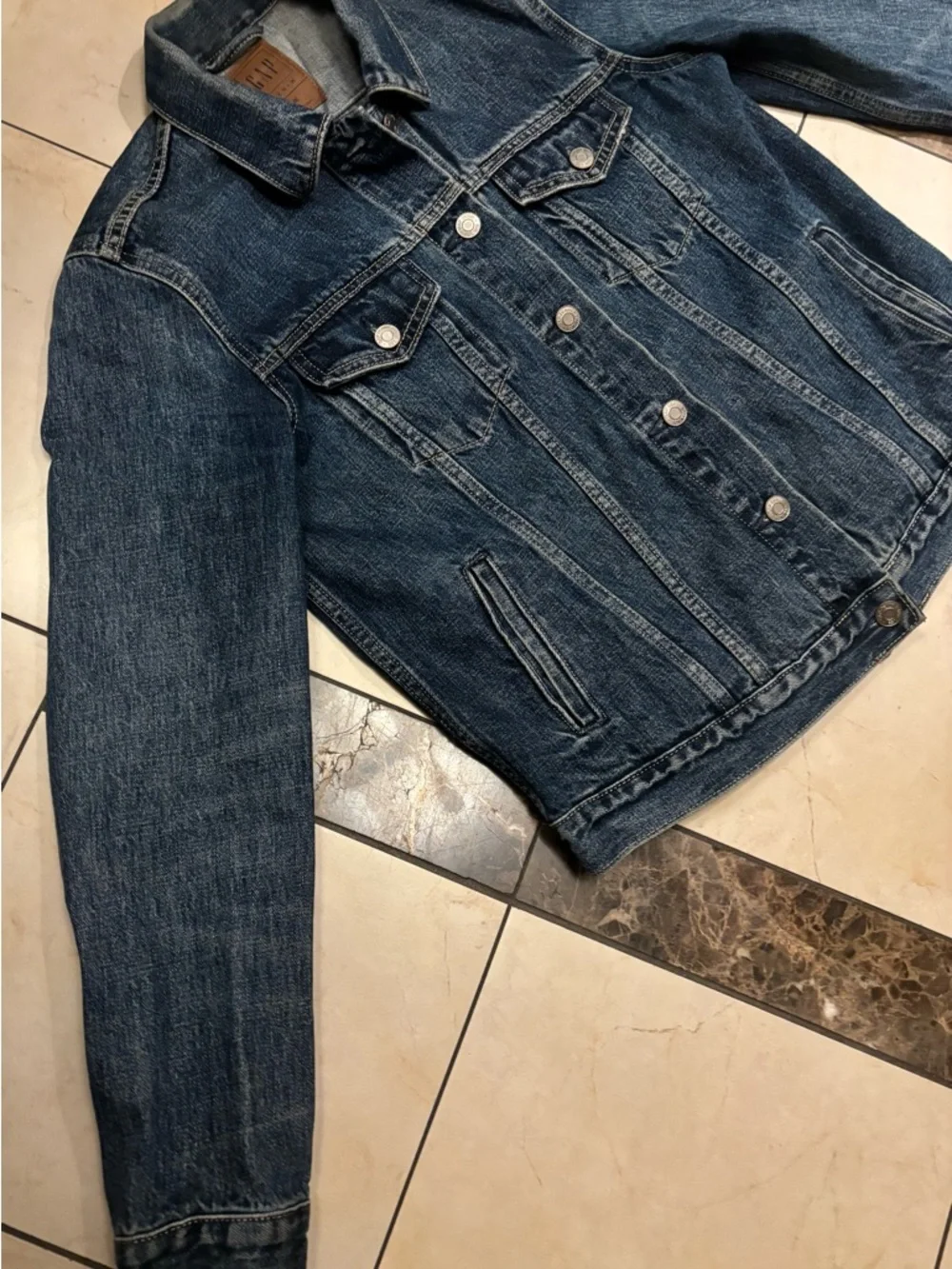 GAP Vintage Style Medium Blue Denim Jacket - Picture 3 of 6